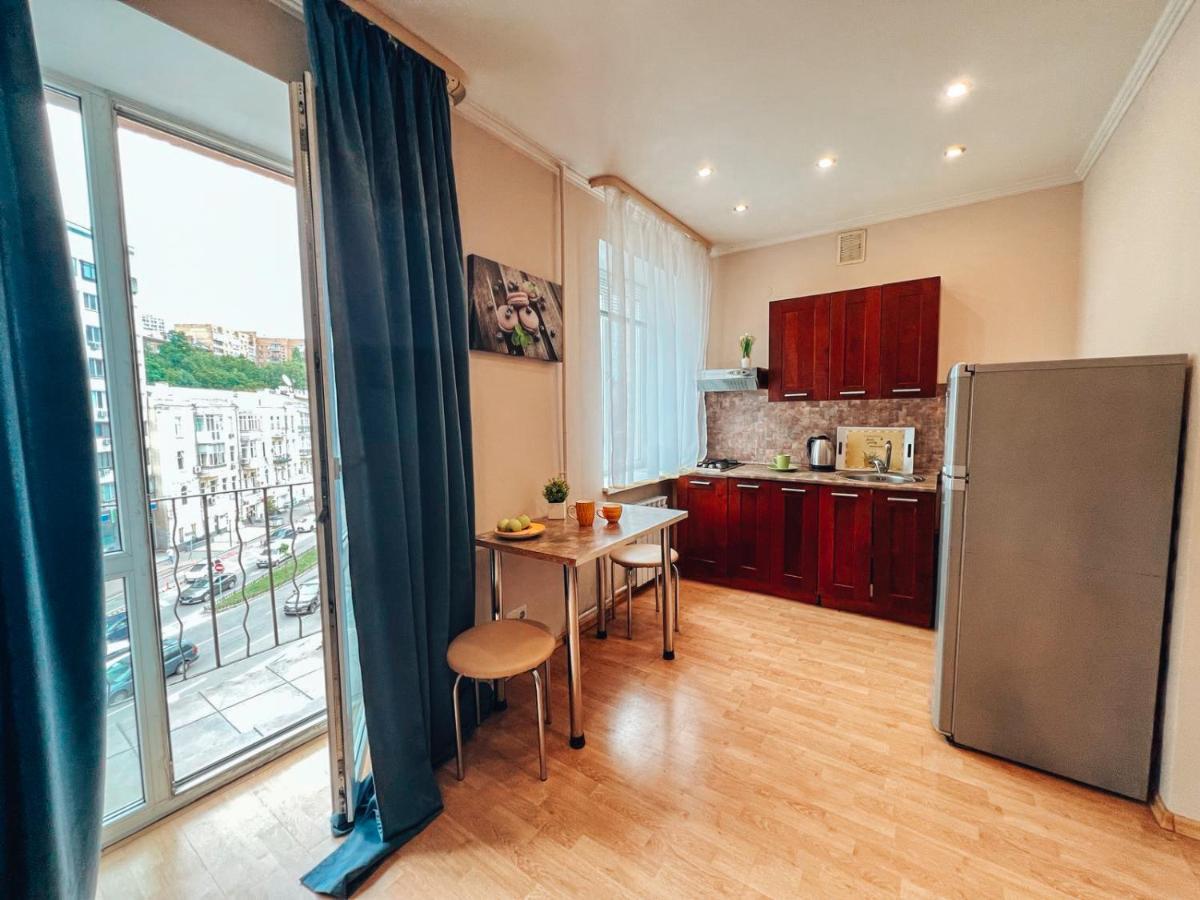 Apartment On Baseina Street Kiev Buitenkant foto